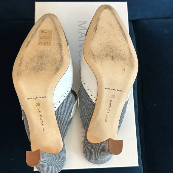 Manolo Blahnik Denim heeled mule. EUC- comes with box & 2 dust bags. - Picture 3 of 6